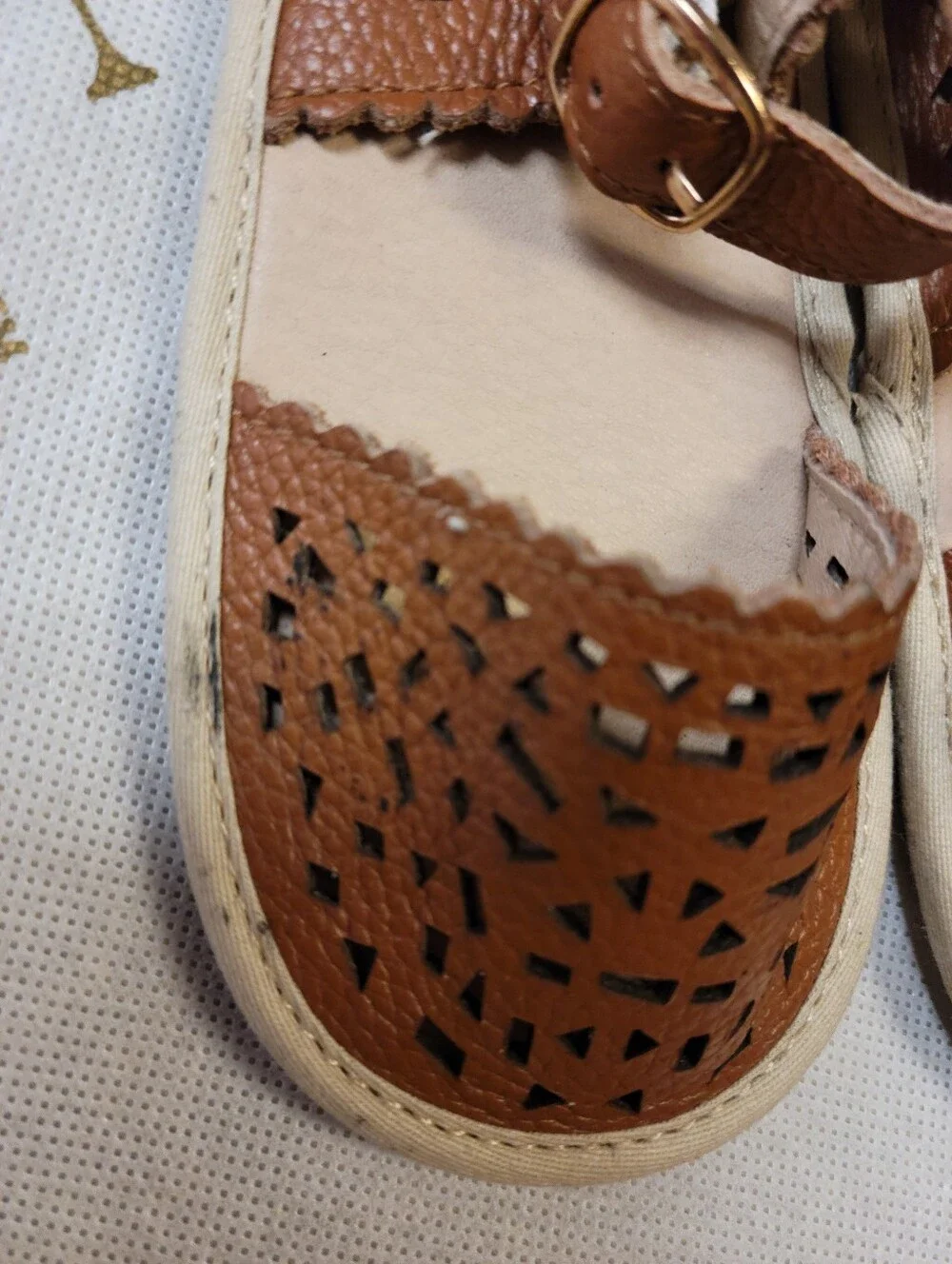 NEW Consciously Kids Sz 8 Tan Pocket Sandals